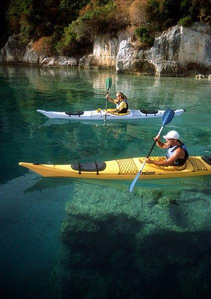 Ein Kajak-Abenteuer in der Ha-Long-Bucht